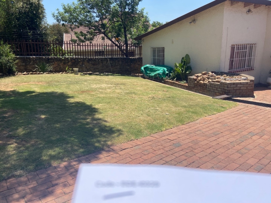 5 Bedroom Property for Sale in Illiondale Gauteng