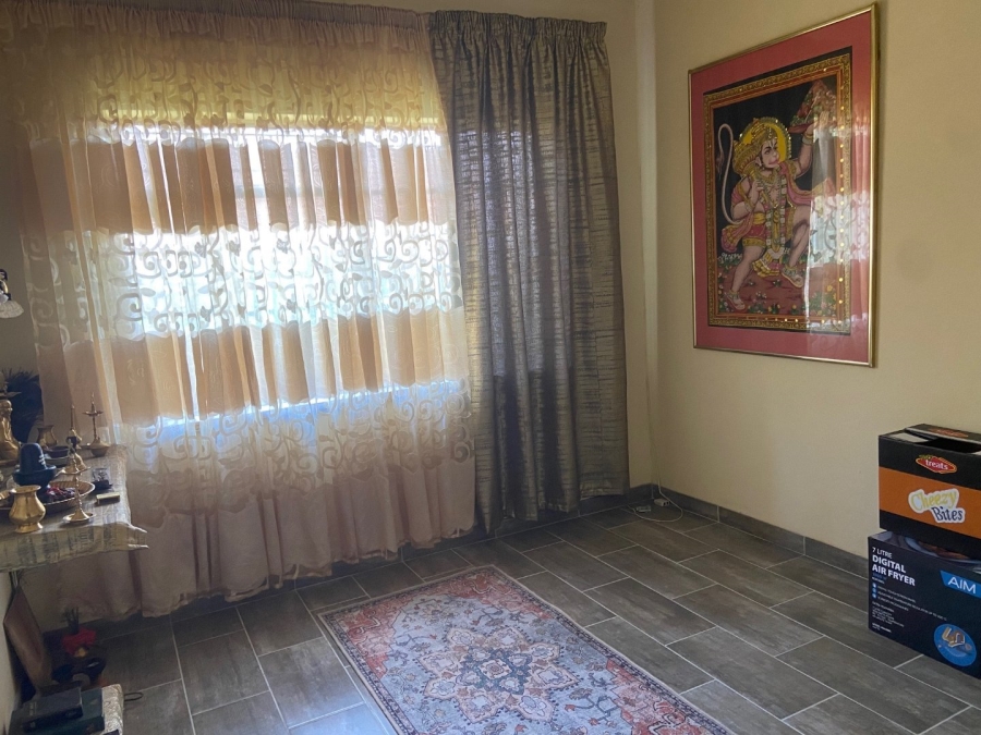 5 Bedroom Property for Sale in Illiondale Gauteng