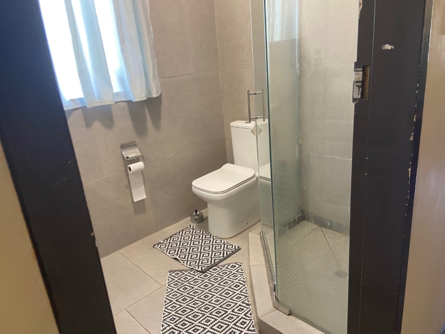 5 Bedroom Property for Sale in Illiondale Gauteng