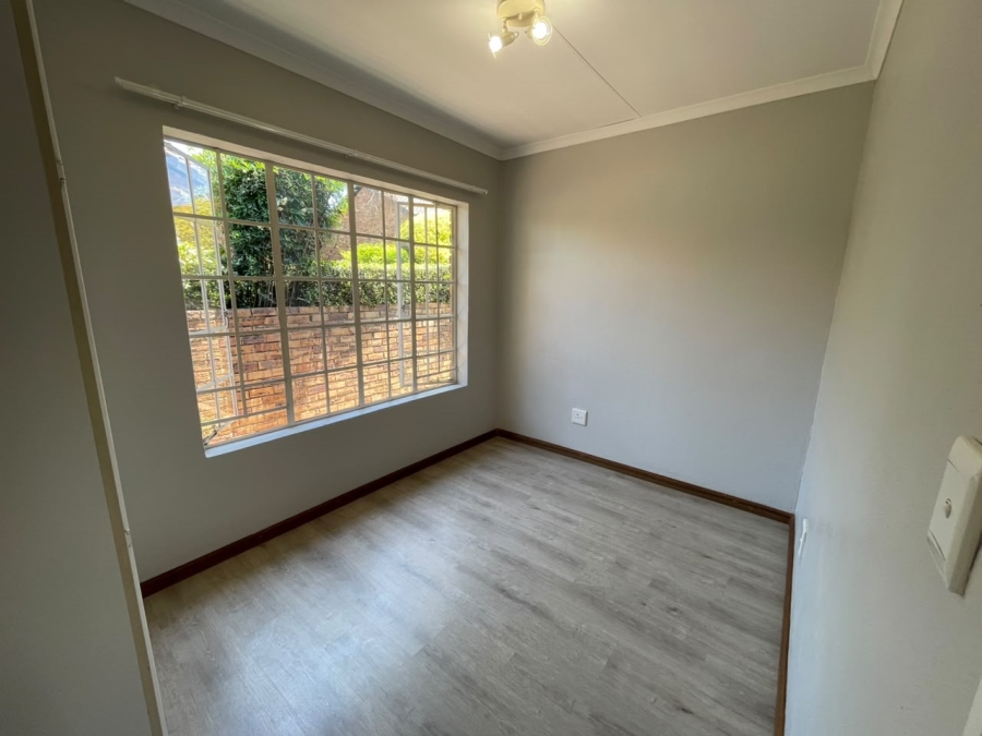 2 Bedroom Property for Sale in Willowbrook Gauteng