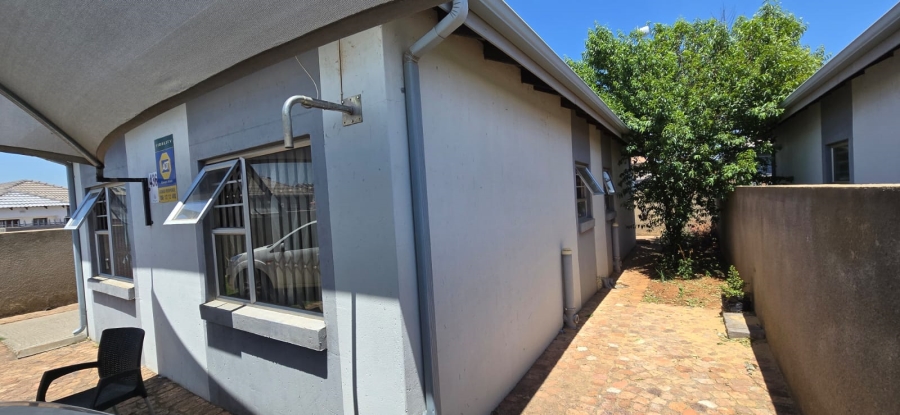 3 Bedroom Property for Sale in Salfin Gauteng