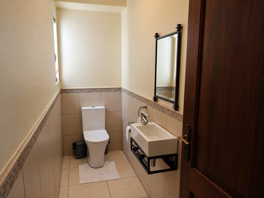 To Let 3 Bedroom Property for Rent in Blue Valley Golf Estate Gauteng
