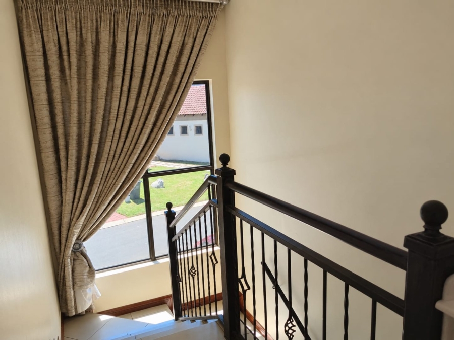 To Let 3 Bedroom Property for Rent in Blue Valley Golf Estate Gauteng