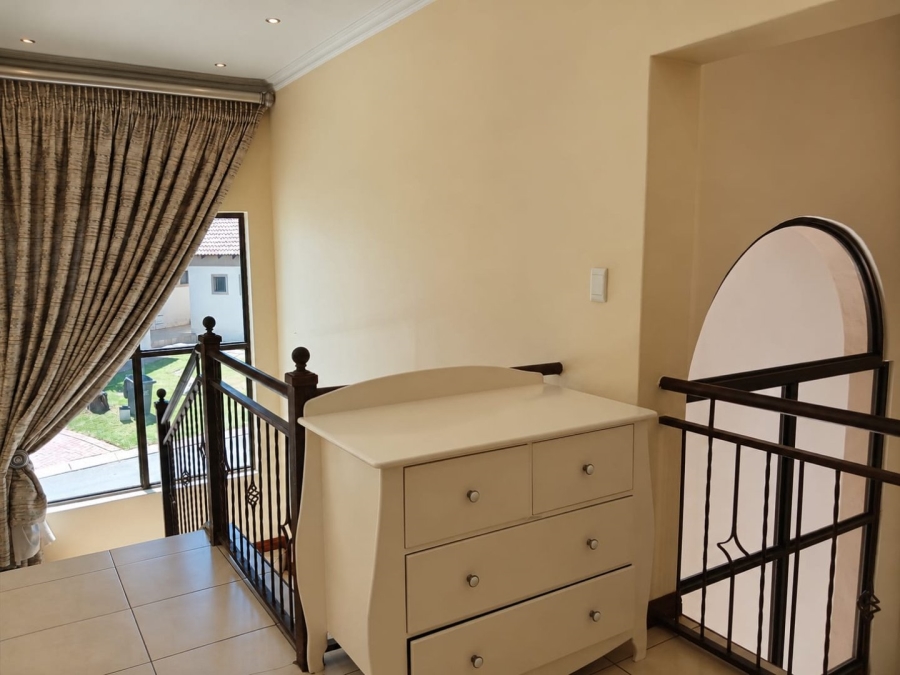 To Let 3 Bedroom Property for Rent in Blue Valley Golf Estate Gauteng