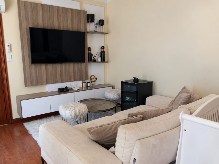 To Let 3 Bedroom Property for Rent in Blue Valley Golf Estate Gauteng