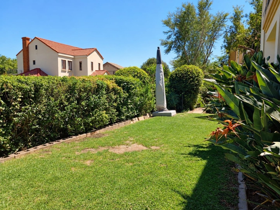 To Let 3 Bedroom Property for Rent in Blue Valley Golf Estate Gauteng
