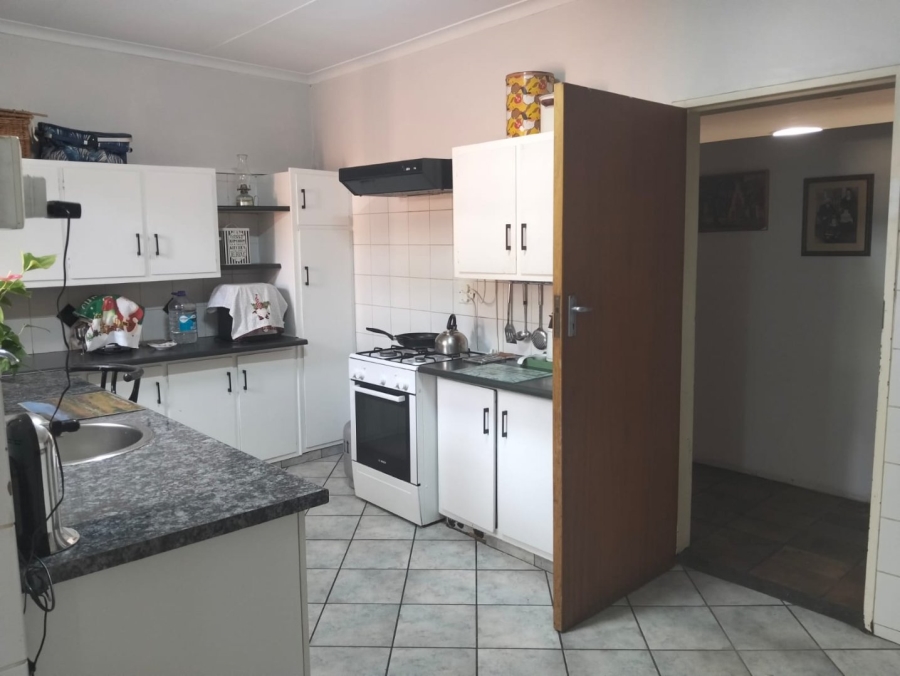 4 Bedroom Property for Sale in Doringkloof Gauteng