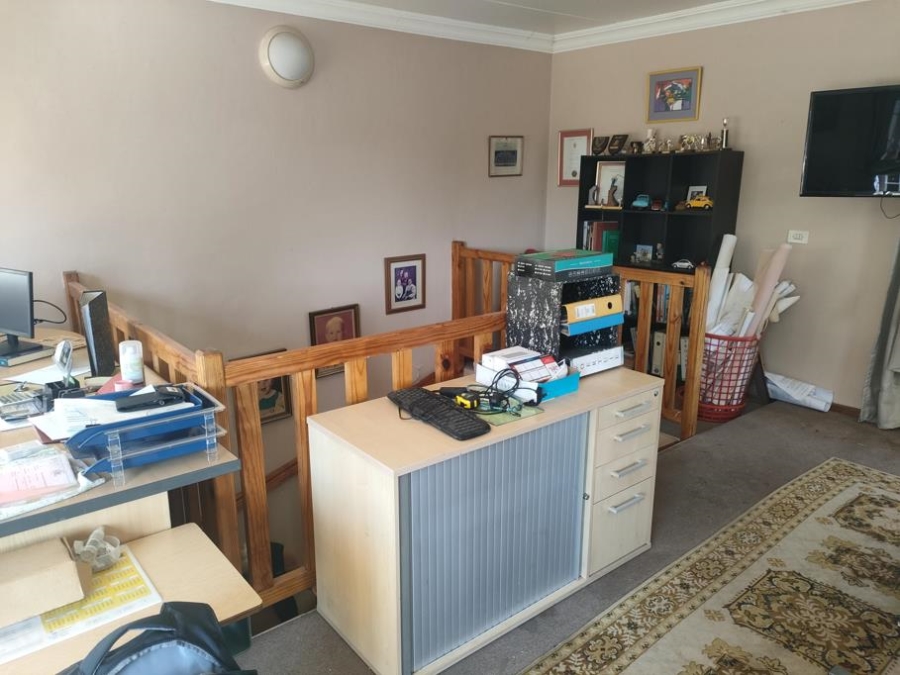 4 Bedroom Property for Sale in Doringkloof Gauteng