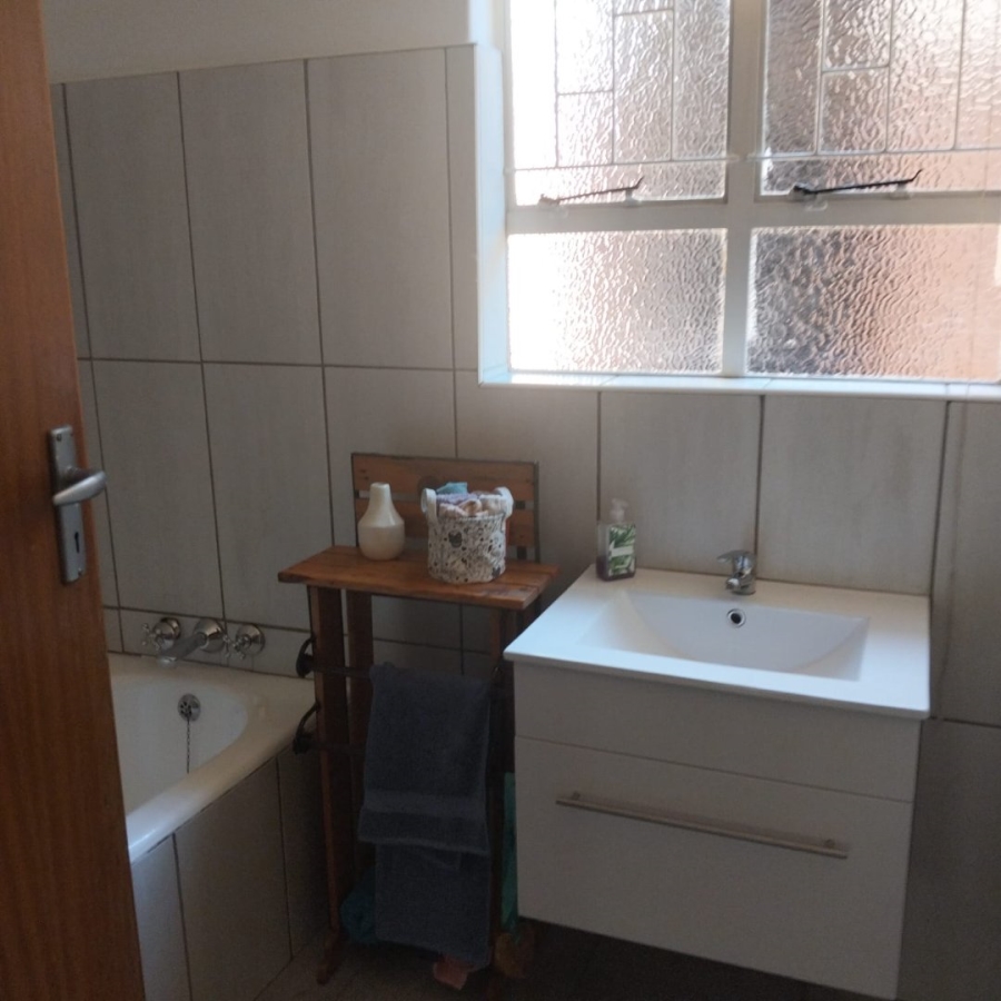 4 Bedroom Property for Sale in Doringkloof Gauteng