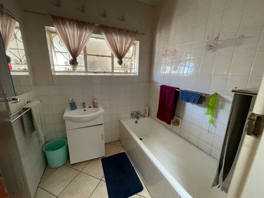 3 Bedroom Property for Sale in Mindalore Gauteng