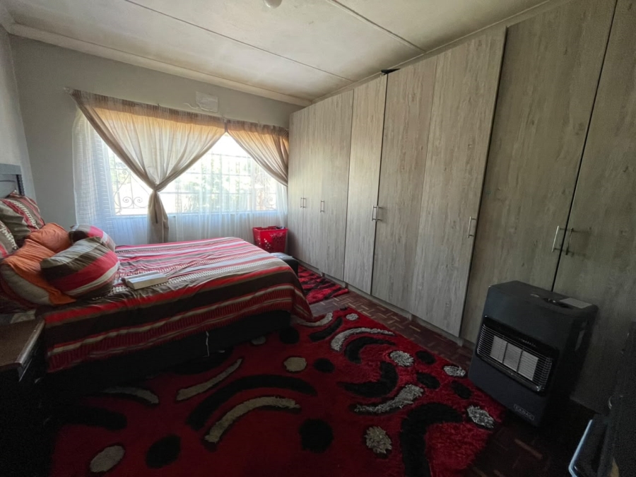 3 Bedroom Property for Sale in Mindalore Gauteng