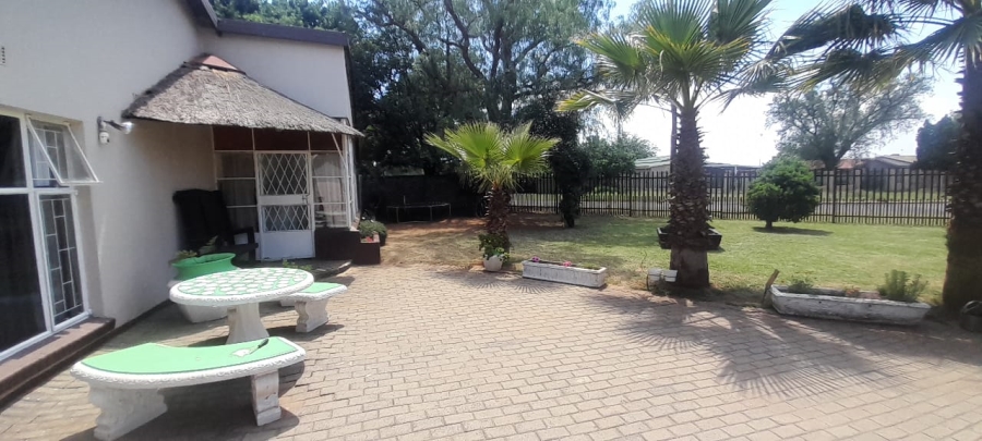 3 Bedroom Property for Sale in Rothdene Gauteng