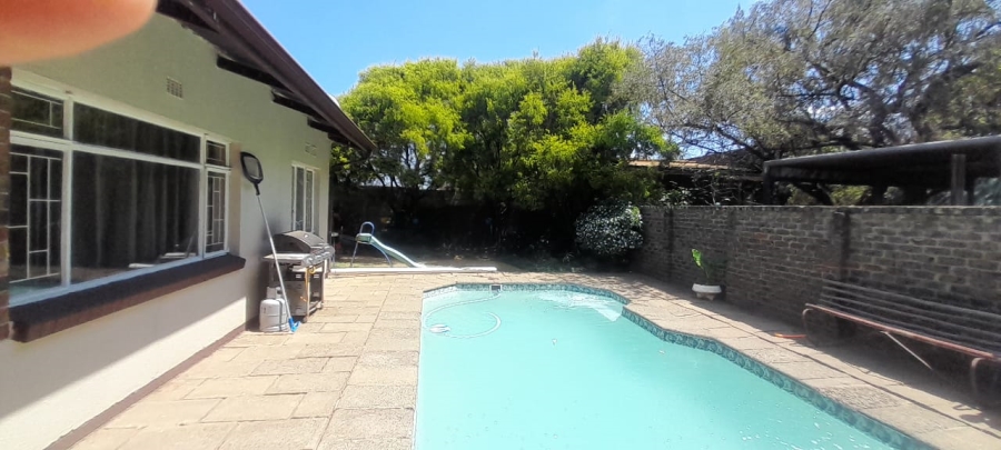 3 Bedroom Property for Sale in Rothdene Gauteng