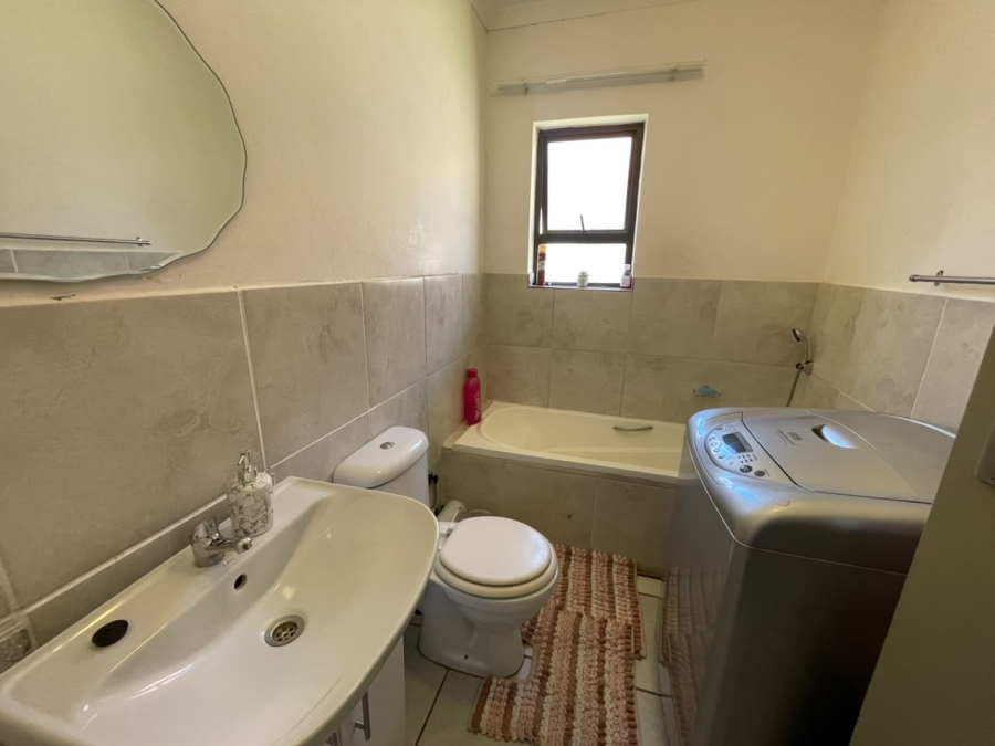 3 Bedroom Property for Sale in Groblerpark Gauteng