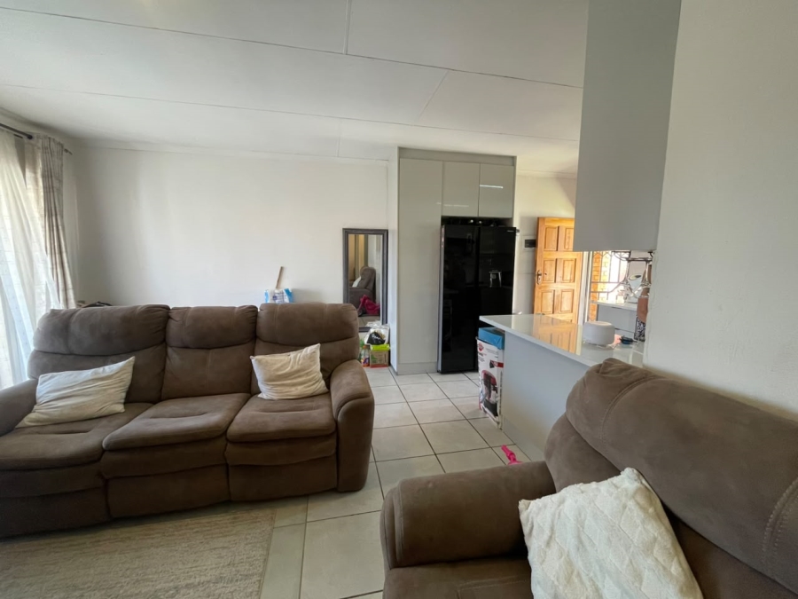 3 Bedroom Property for Sale in Groblerpark Gauteng