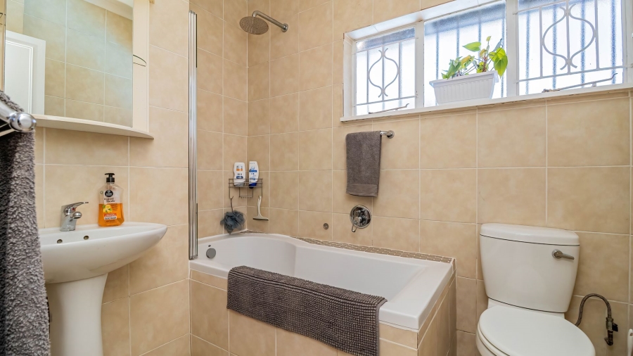 4 Bedroom Property for Sale in Croydon Gauteng
