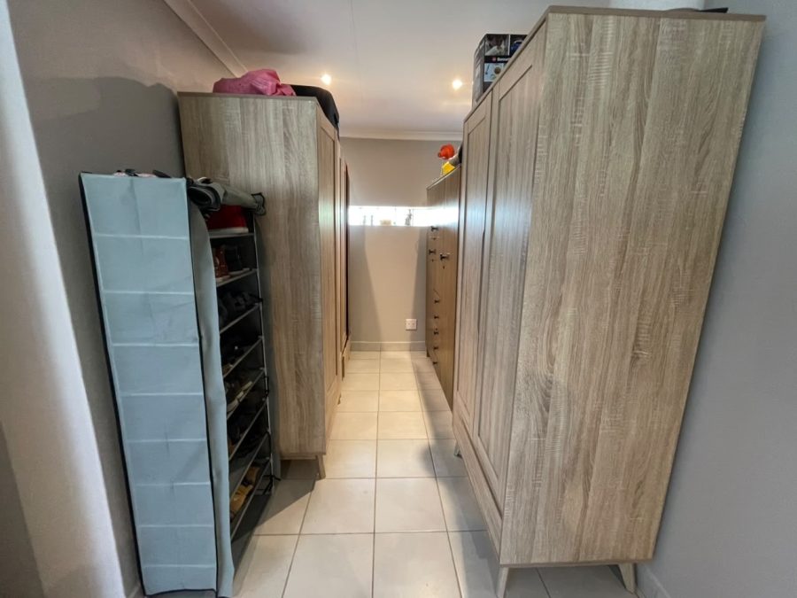 2 Bedroom Property for Sale in Wilgeheuwel Gauteng