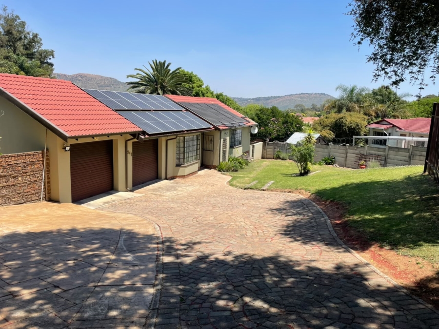 2 Bedroom Property for Sale in Wilgeheuwel Gauteng