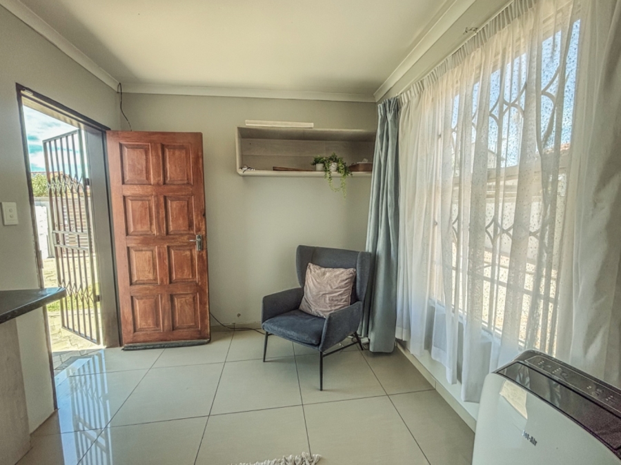 2 Bedroom Property for Sale in Blue Hills Gauteng