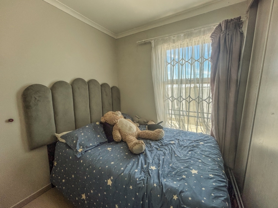 2 Bedroom Property for Sale in Blue Hills Gauteng