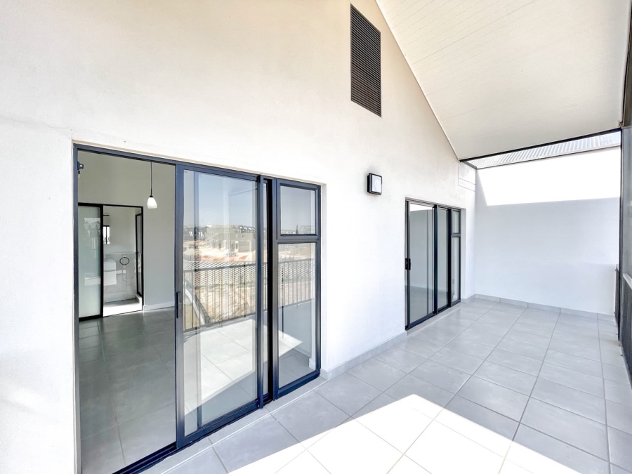 To Let 1 Bedroom Property for Rent in Waterfall Gauteng