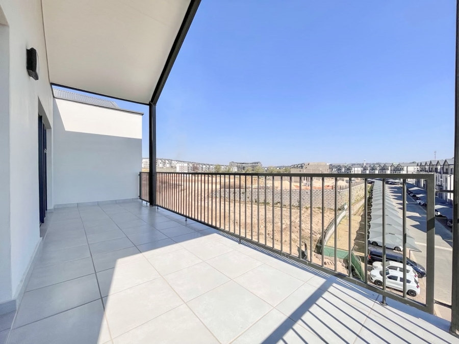 To Let 1 Bedroom Property for Rent in Waterfall Gauteng