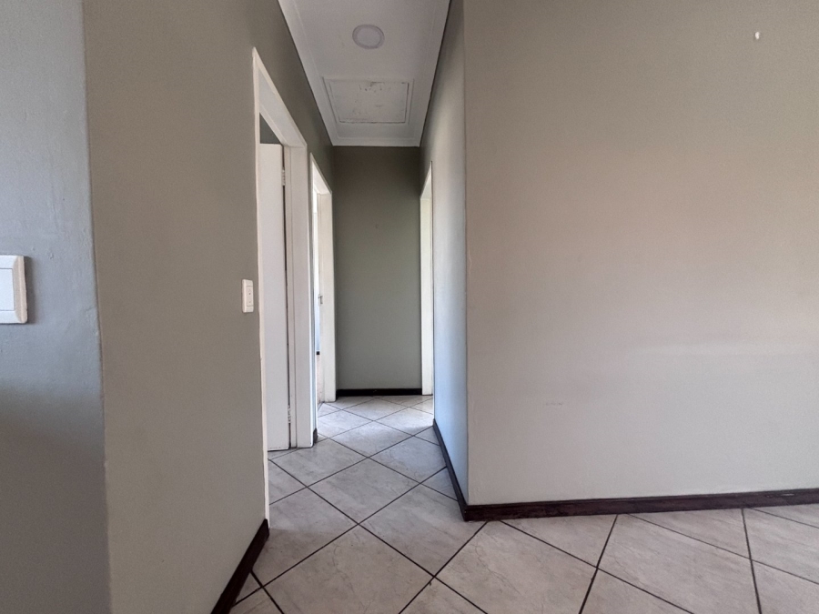 2 Bedroom Property for Sale in Vanderbijlpark SW 5 Gauteng