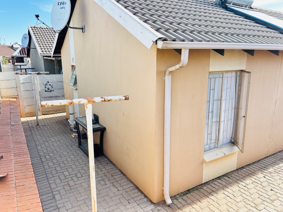 3 Bedroom Property for Sale in Sky City Gauteng