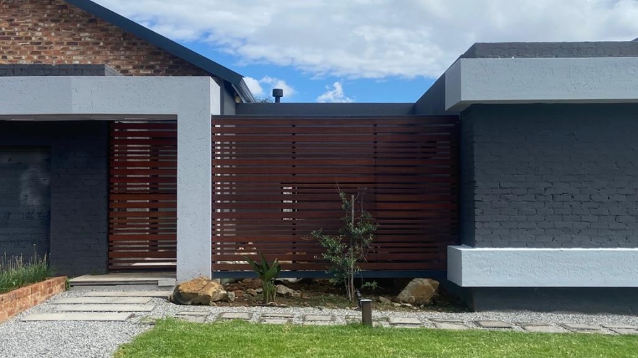 To Let 3 Bedroom Property for Rent in Greenstone Hill Gauteng