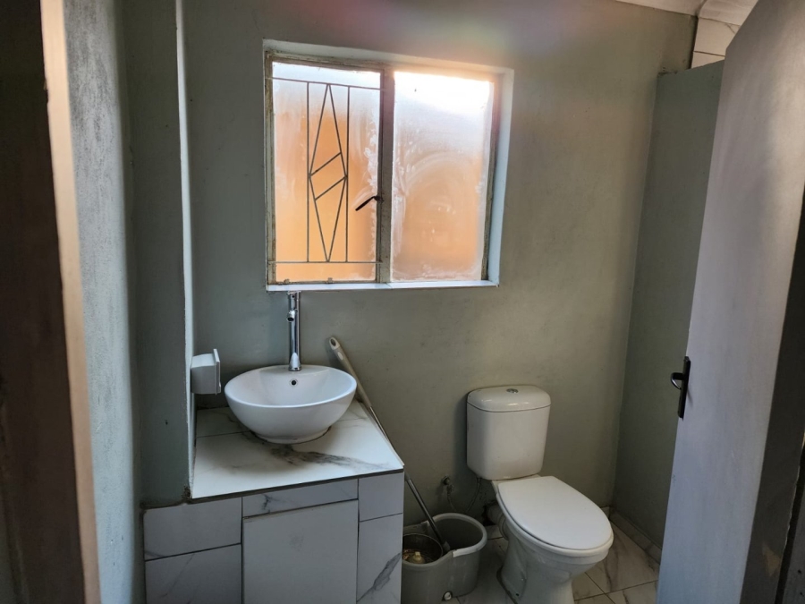 To Let 1 Bedroom Property for Rent in Simmerfield Gauteng