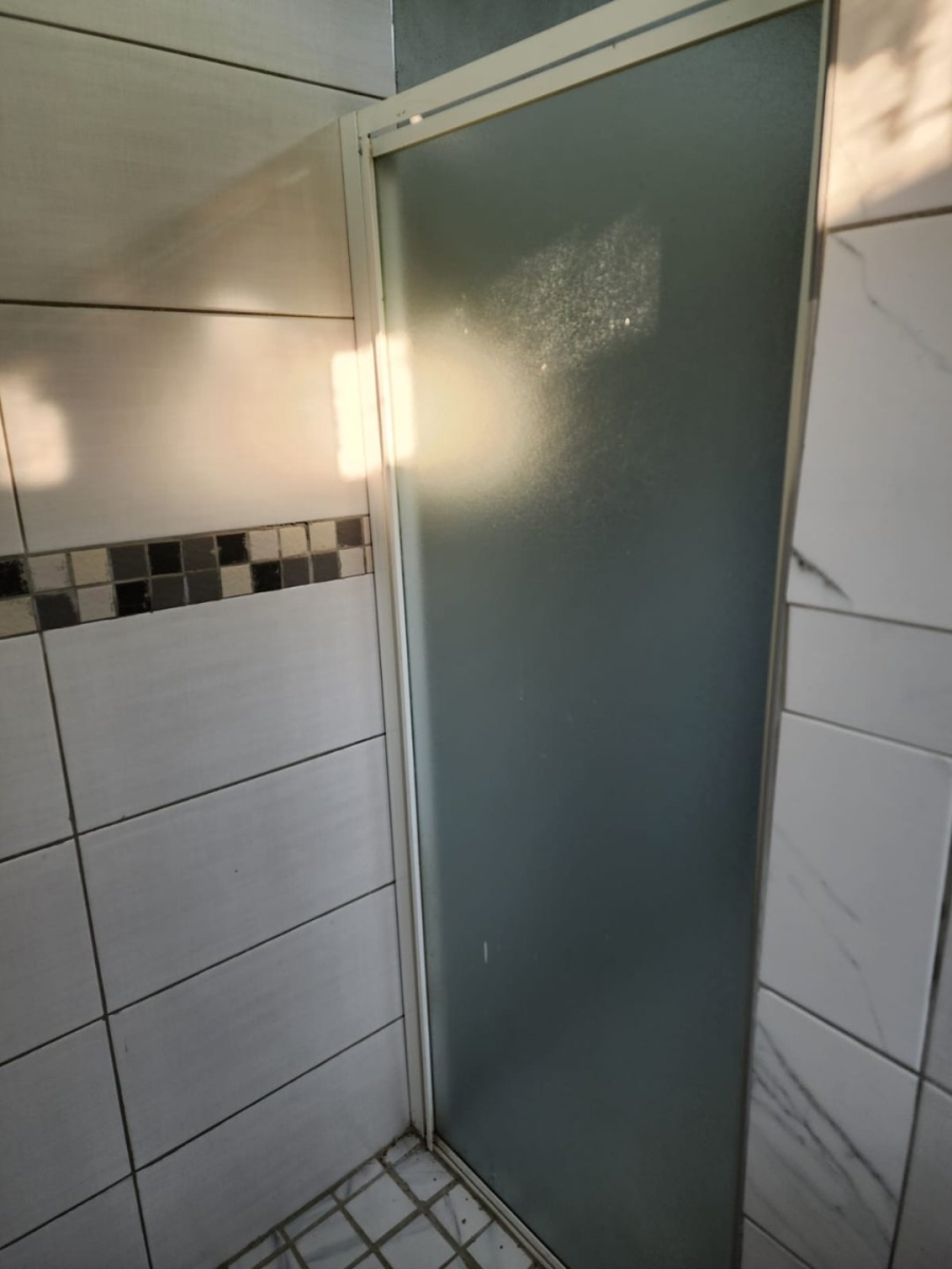 To Let 1 Bedroom Property for Rent in Simmerfield Gauteng