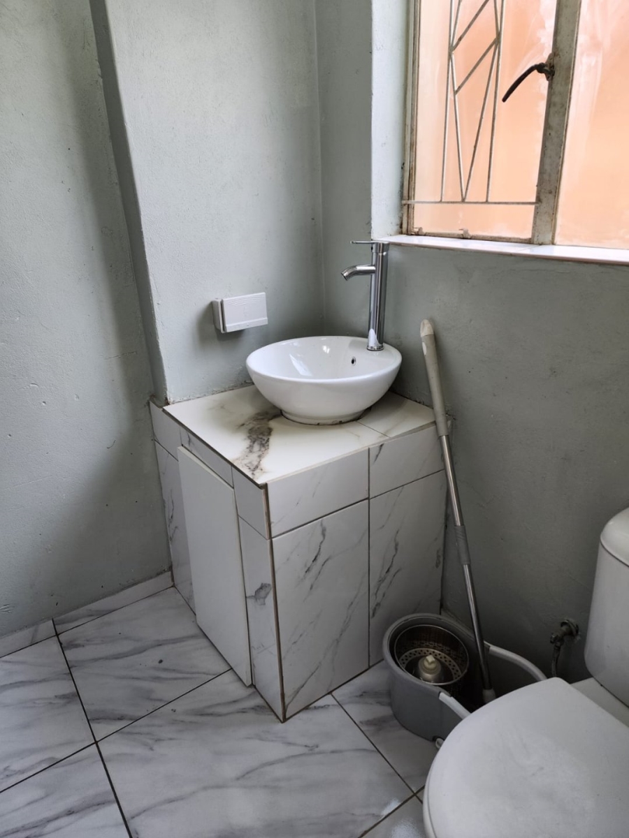 To Let 1 Bedroom Property for Rent in Simmerfield Gauteng