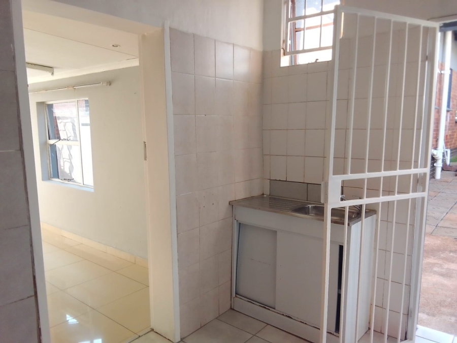 To Let 1 Bedroom Property for Rent in Homestead Gauteng