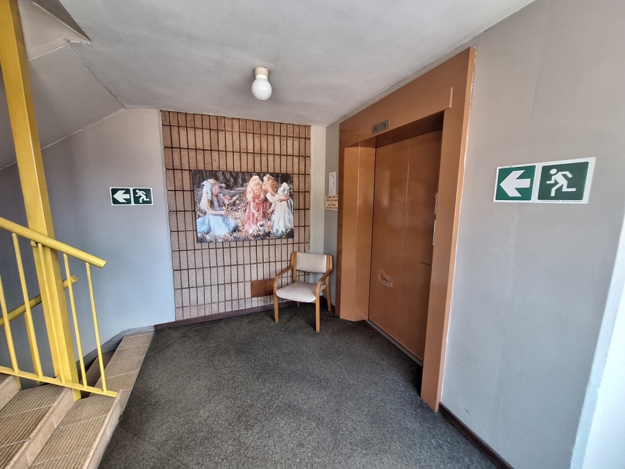 2 Bedroom Property for Sale in Pretoria Central Gauteng