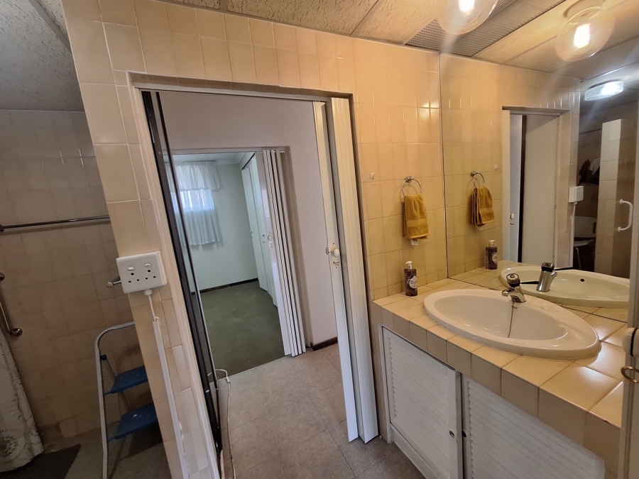 2 Bedroom Property for Sale in Pretoria Central Gauteng