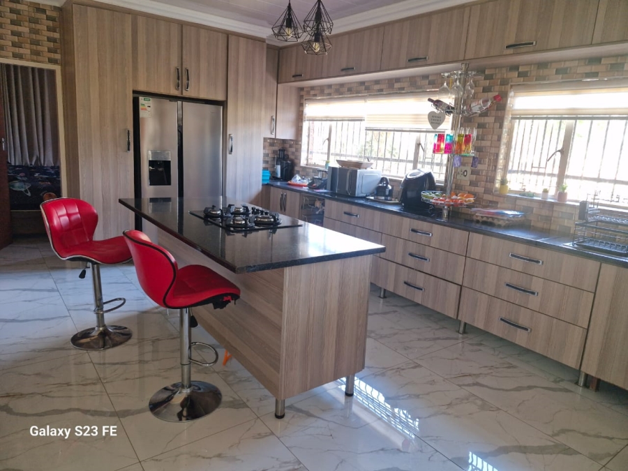 Commercial Property for Sale in Kameeldrift West Gauteng