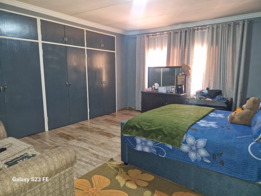 Commercial Property for Sale in Kameeldrift West Gauteng