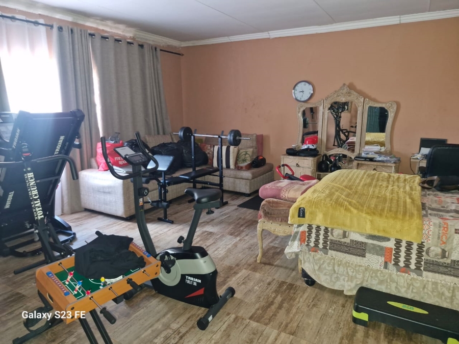 Commercial Property for Sale in Kameeldrift West Gauteng