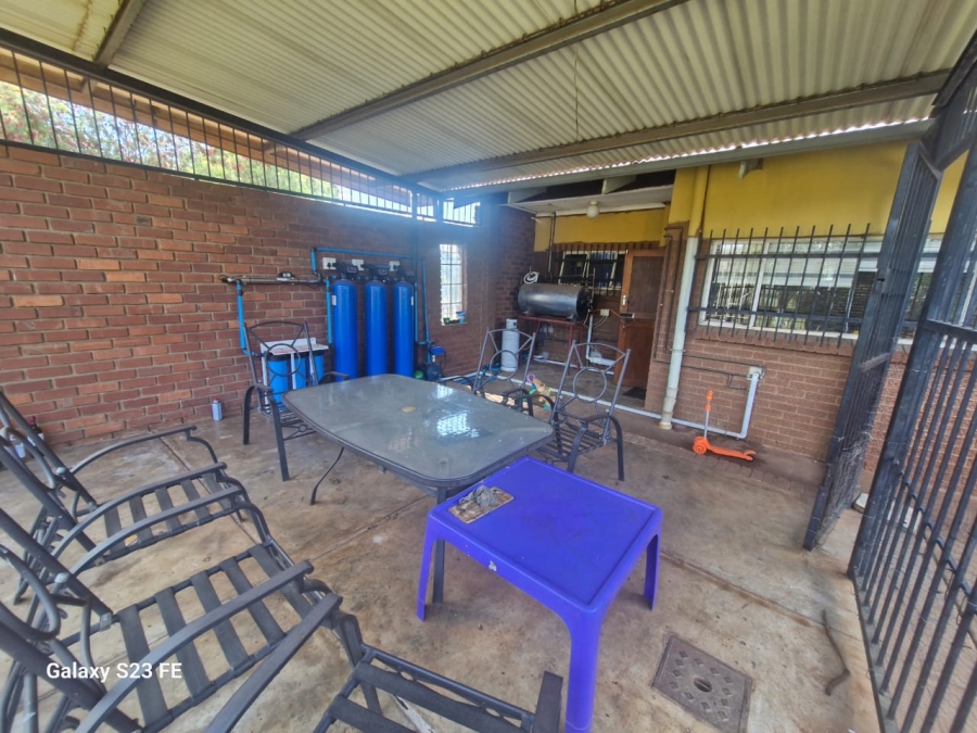 Commercial Property for Sale in Kameeldrift West Gauteng
