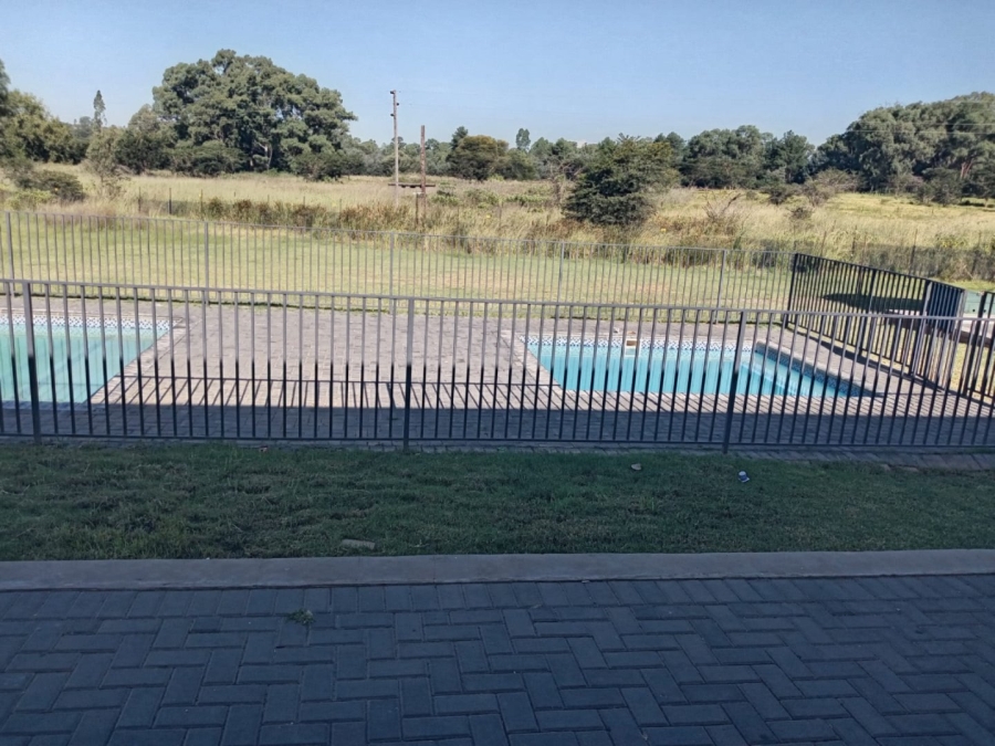 To Let 1 Bedroom Property for Rent in Shere Gauteng