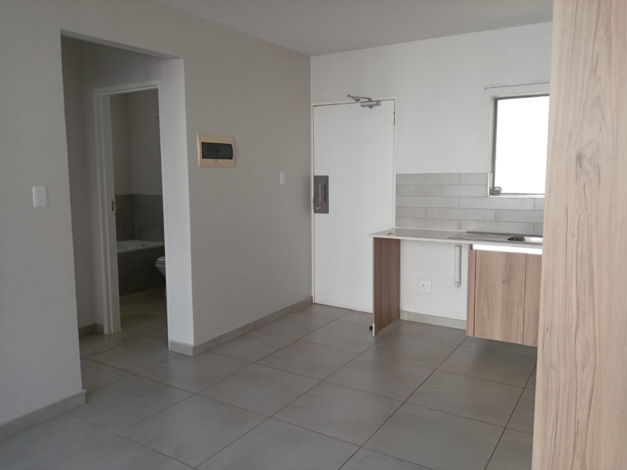 To Let 1 Bedroom Property for Rent in Shere Gauteng
