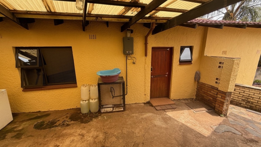 3 Bedroom Property for Sale in Sunnyrock Gauteng