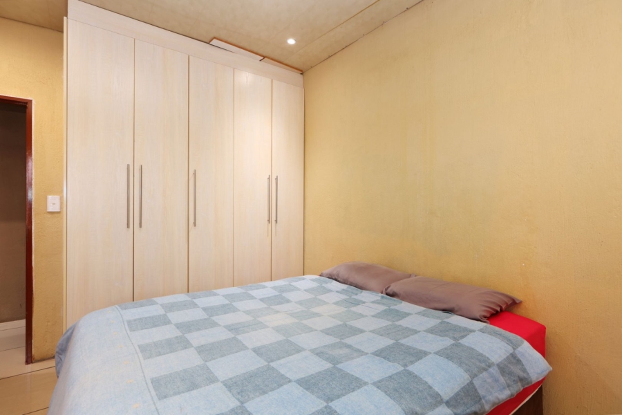 3 Bedroom Property for Sale in Clayville East Gauteng