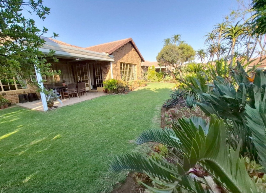 3 Bedroom Property for Sale in Faerie Glen Gauteng
