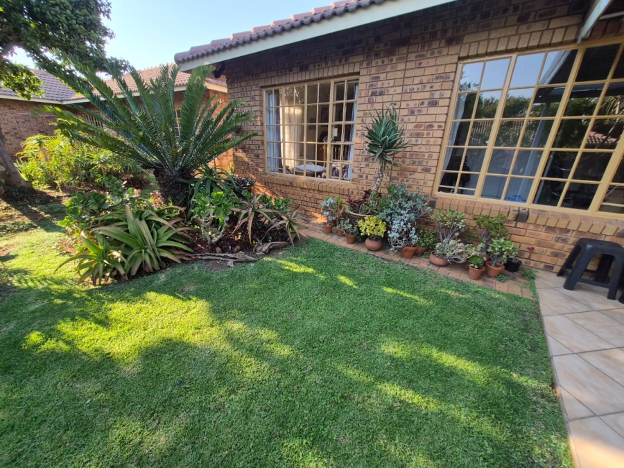 3 Bedroom Property for Sale in Faerie Glen Gauteng