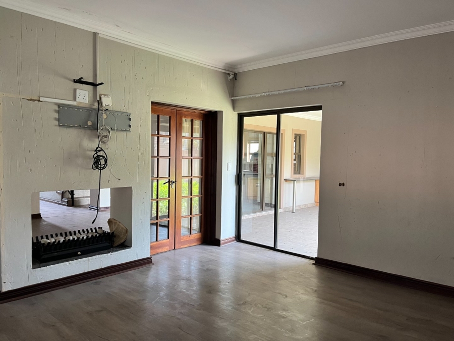 4 Bedroom Property for Sale in Vanderbijlpark SW 5 Gauteng
