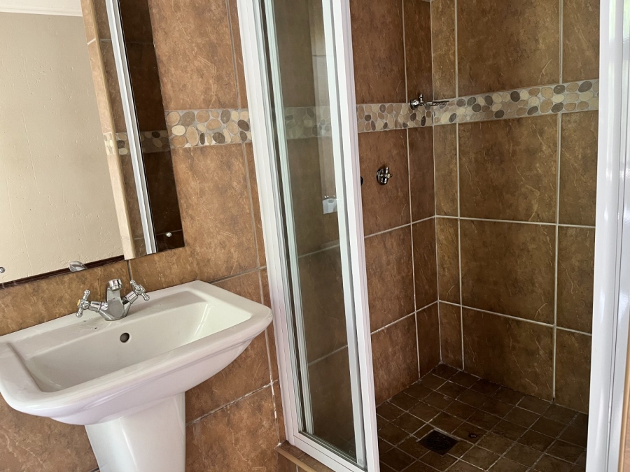 4 Bedroom Property for Sale in Vanderbijlpark SW 5 Gauteng