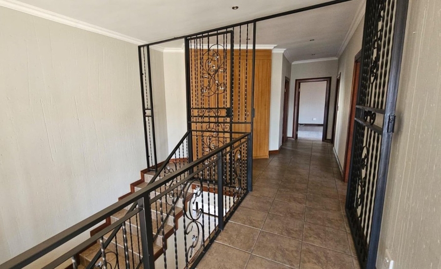 4 Bedroom Property for Sale in Vanderbijlpark SW 5 Gauteng