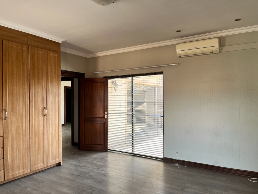 4 Bedroom Property for Sale in Vanderbijlpark SW 5 Gauteng