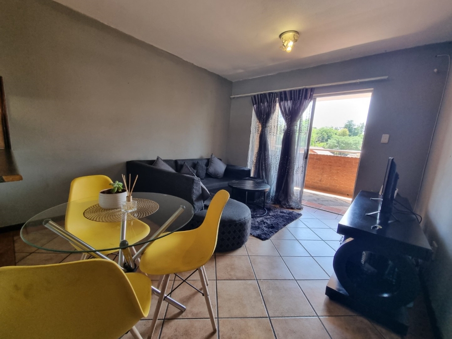 2 Bedroom Property for Sale in Die Hoewes Gauteng